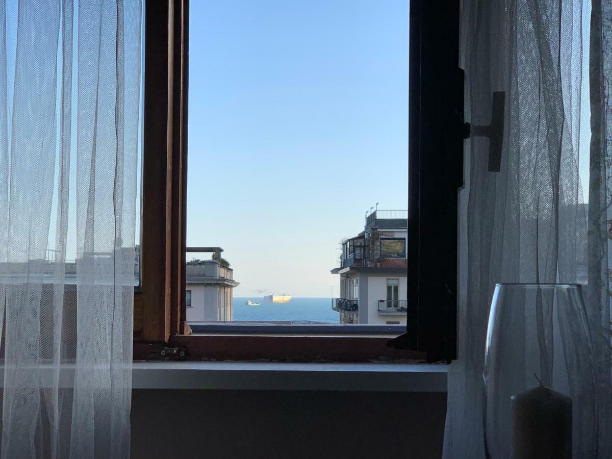 살레르노 Corso Vittorio Emanuele Luxury House 아파트 외부 사진