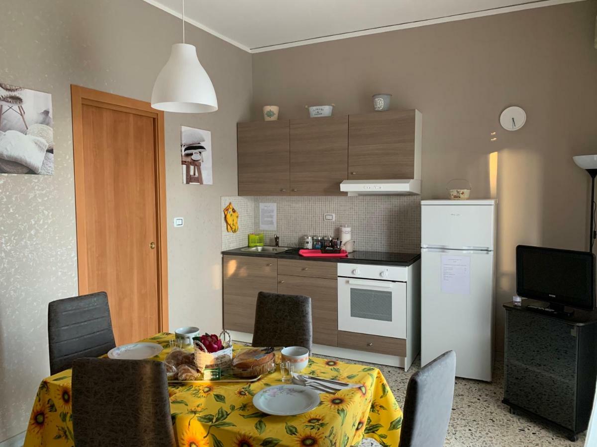 살레르노 Corso Vittorio Emanuele Luxury House 아파트 외부 사진