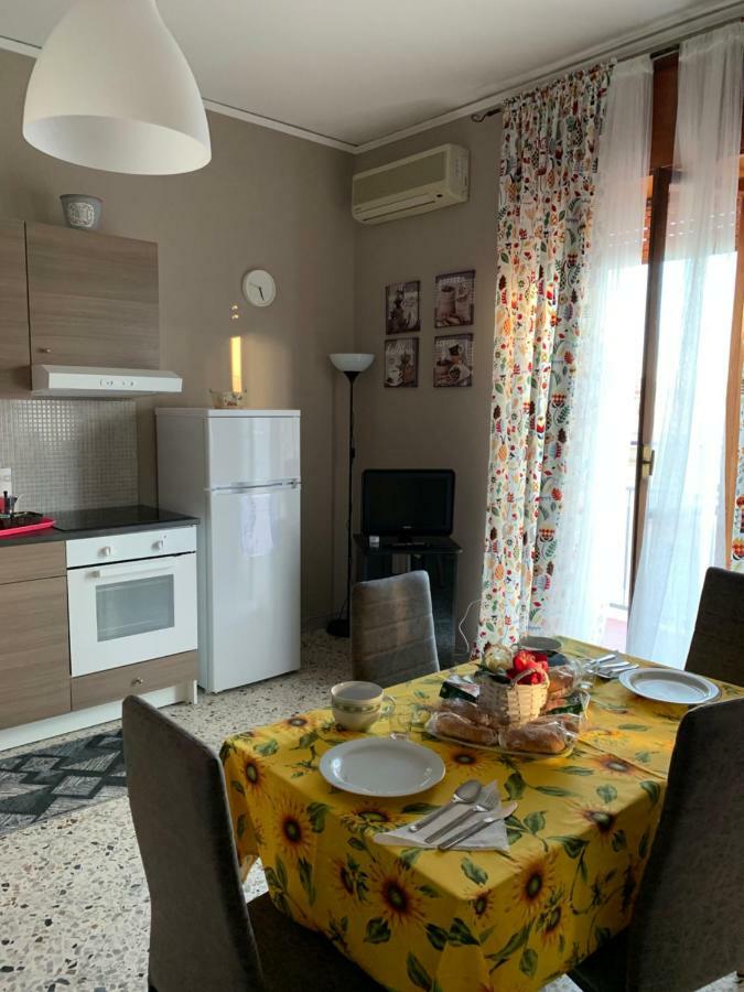 살레르노 Corso Vittorio Emanuele Luxury House 아파트 외부 사진